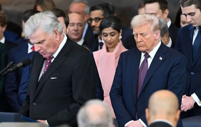 Lee más sobre el artículo Franklin Graham sobre Trump: “No puede hacer su trabajo sin Dios, oremos por él” – Acontecer Cristiano